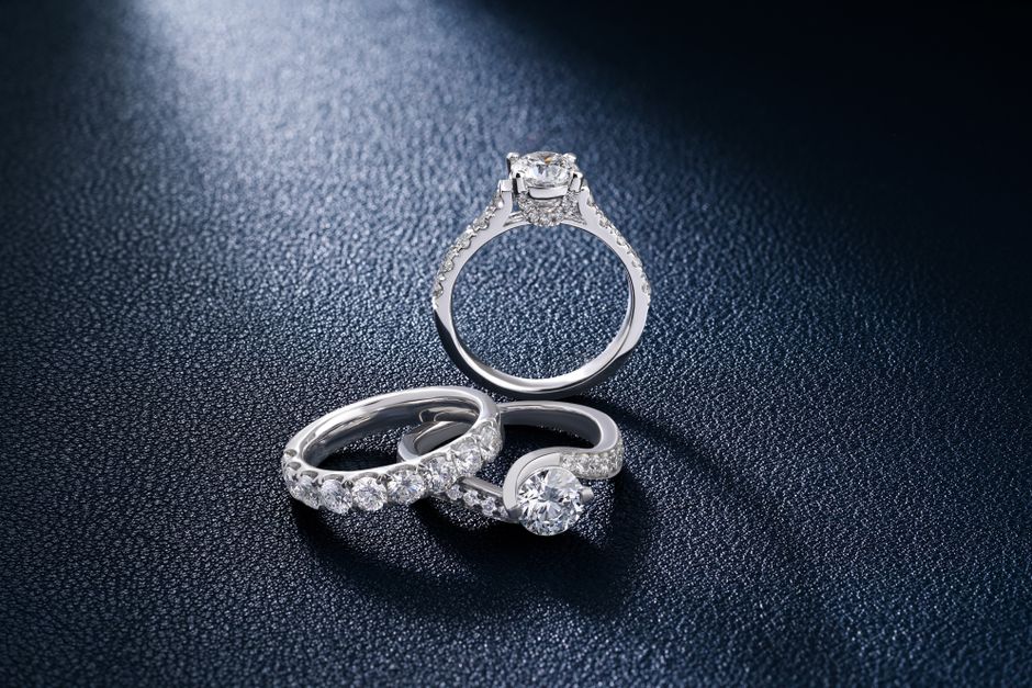 Making Cents of Diamonds: A Guide to Tiny Sparklers and Carat Weights