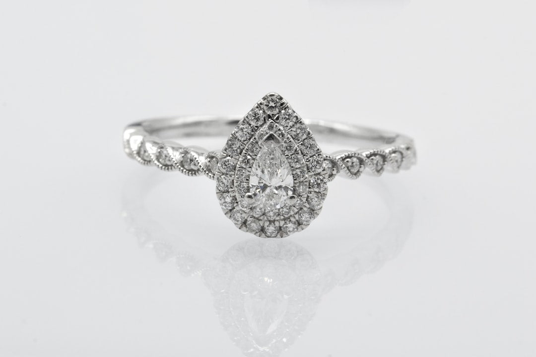 The Definitive Guide to Natural Diamond Engagement Ring Quality & Price