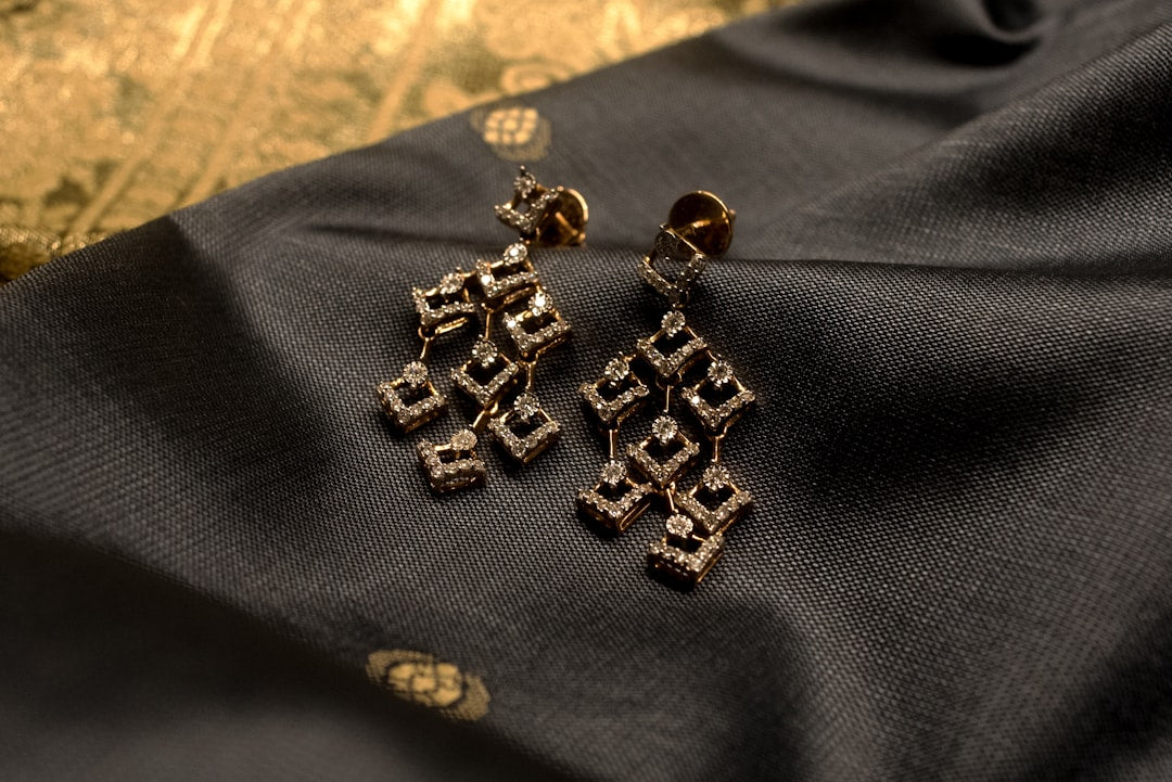 1 Carat Black Diamond Earrings and Beyond: Which Size Fits Your Style?