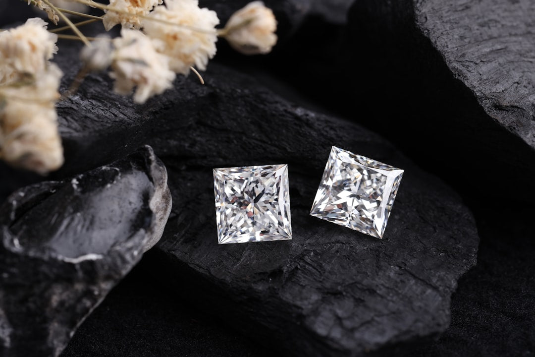 Emerald Cut Elegance: Best 1 Carat Earrings for Any Occasion