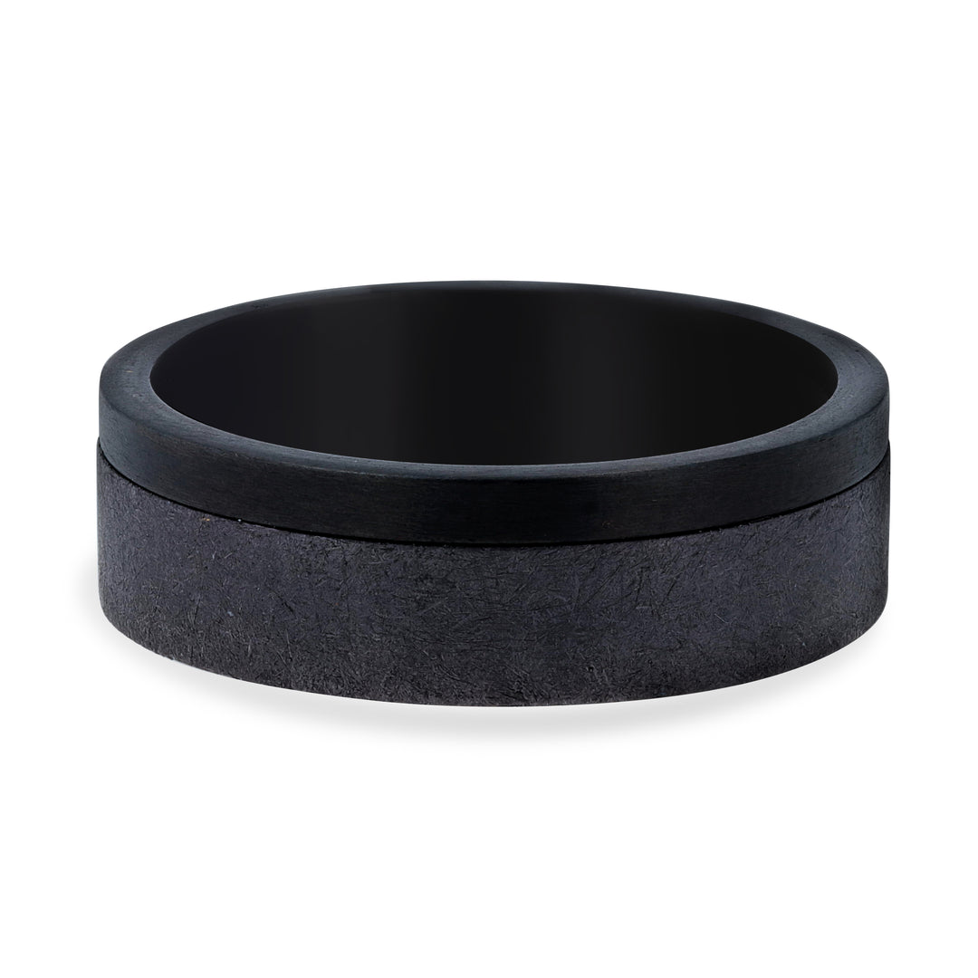 Raised Satin-Center Polish Edge 8mm Tantalum Band