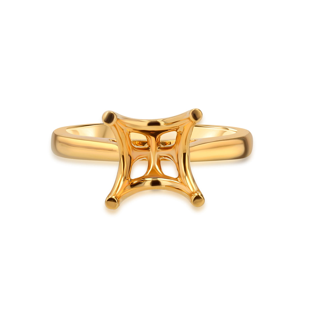 Classic 18K Yellow Gold Solitaire Setting with Smooth Band