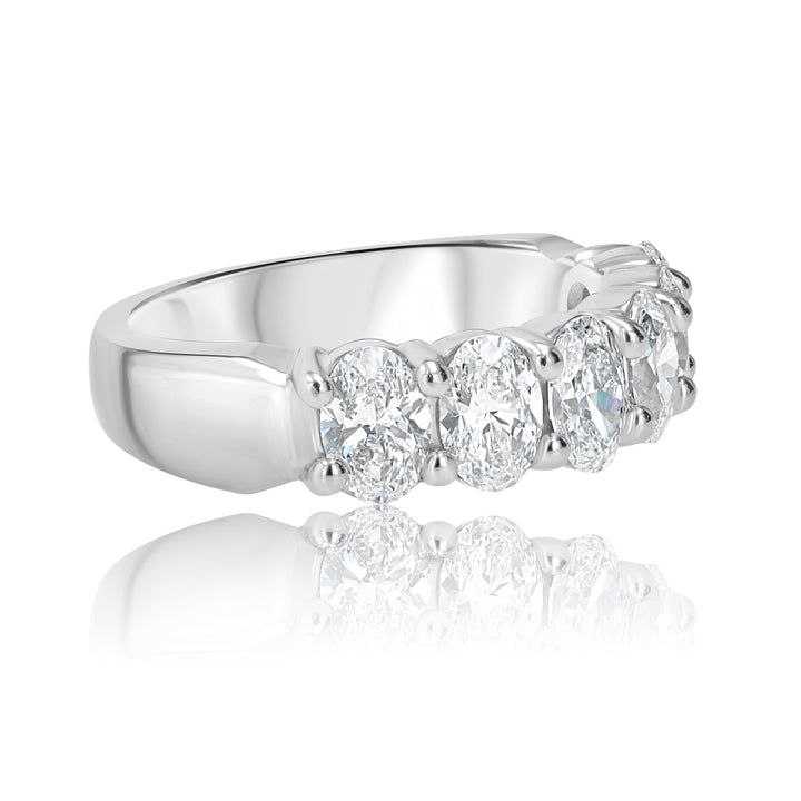 1.80ct Oval Diamonds Platinum Shared-Prong Band