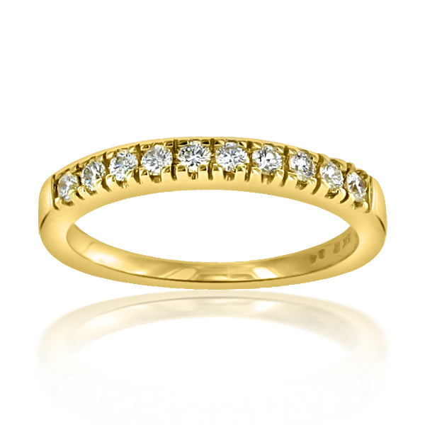 18k Yellow Gold Prong-Set Diamond Wedding Band