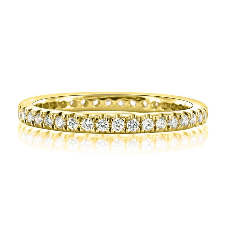 14kt Yellow Gold Prong-Set Diamond Wedding Band