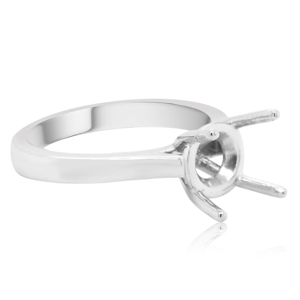 Platinum classic tapered solitaire diamond engagement ring mounting