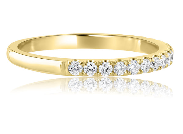 Delicate 0.35 Carat Diamond 14K Yellow Gold Scalloped Split-Prong Wedding Band
