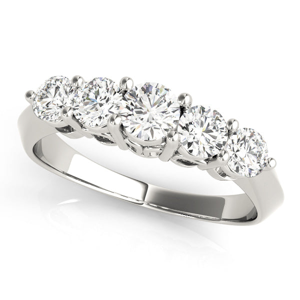 Round Diamond Wedding Ring