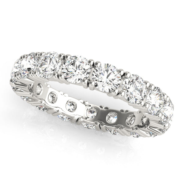 16-Diamond Round Wedding Ring