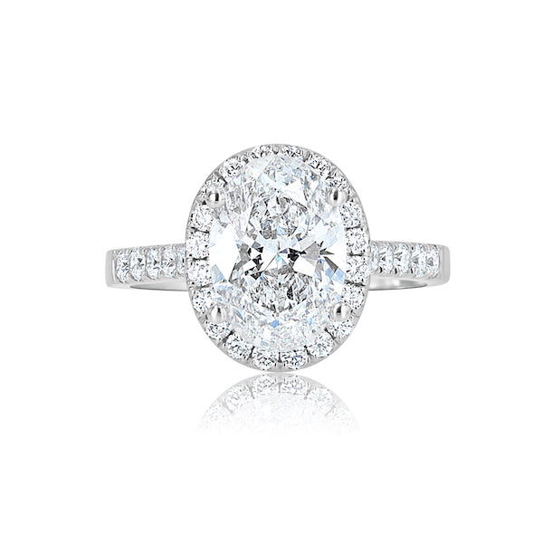 Glowing Oval 0.52 Carat Diamond 18K White Gold Engagement Ring Setting
