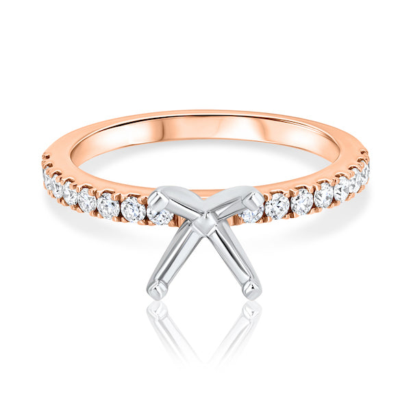 Shared-Prong Diamond Engagement Setting In 18K Rose Gold