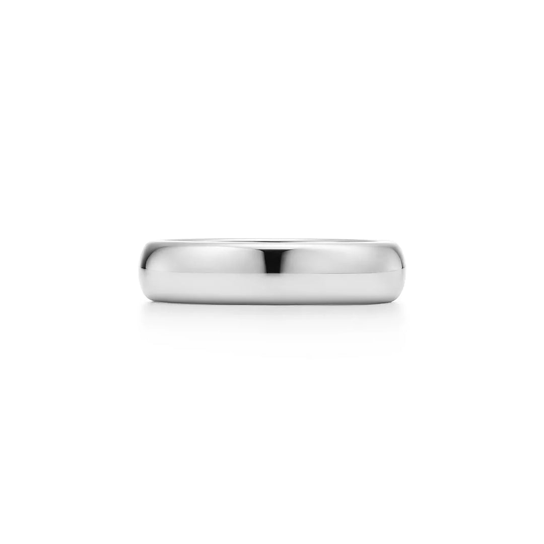 Classic 4mm Half-Round Polished Platinum Wedding Band