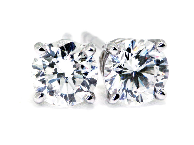 0.81 Carat Diamond 18K White Gold Stud Earrings