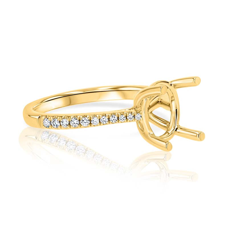 Tapered Oval Center Diamond 18K Yellow Gold Engagement Ring Setting