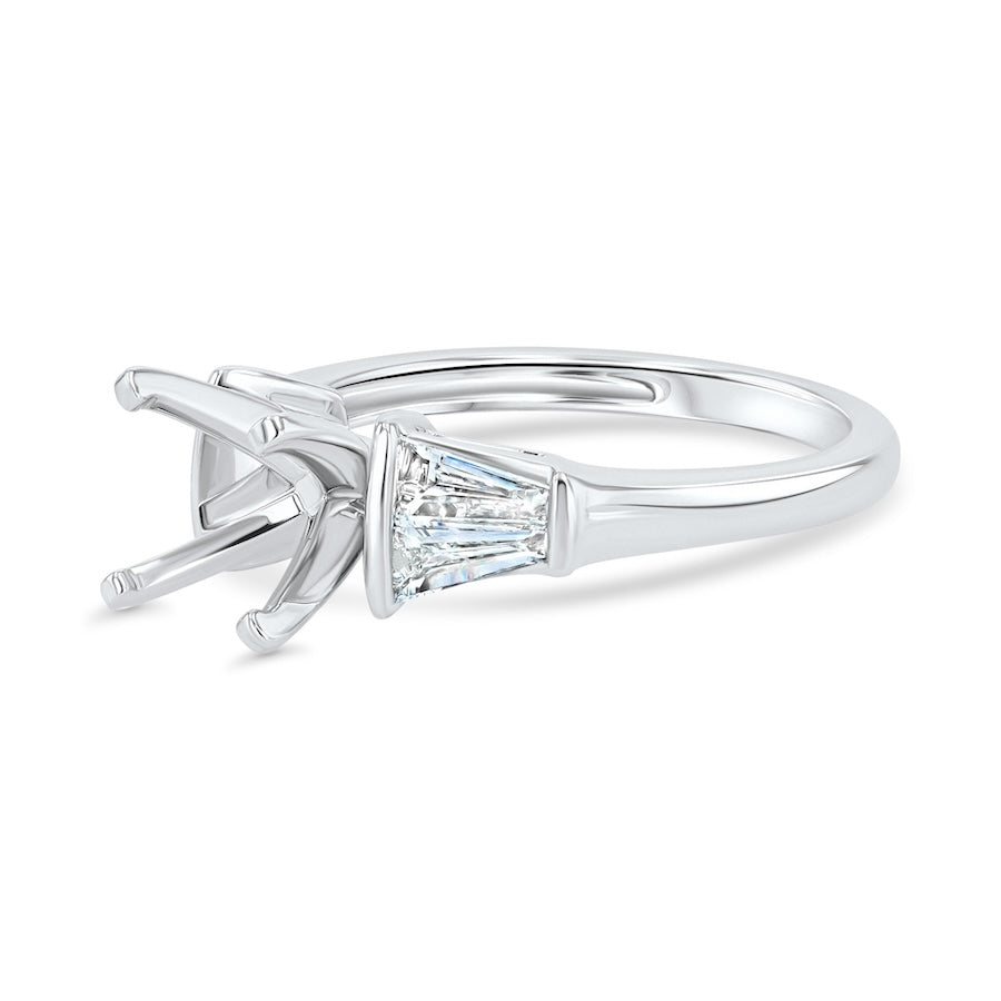 Tapered Baguette Diamond 18K White Gold Engagement Setting