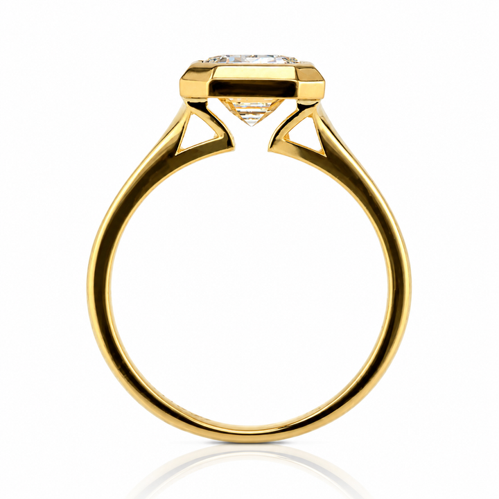 18K Yellow Gold Bezel Setting for 2.50ct Emerald Cut Diamond