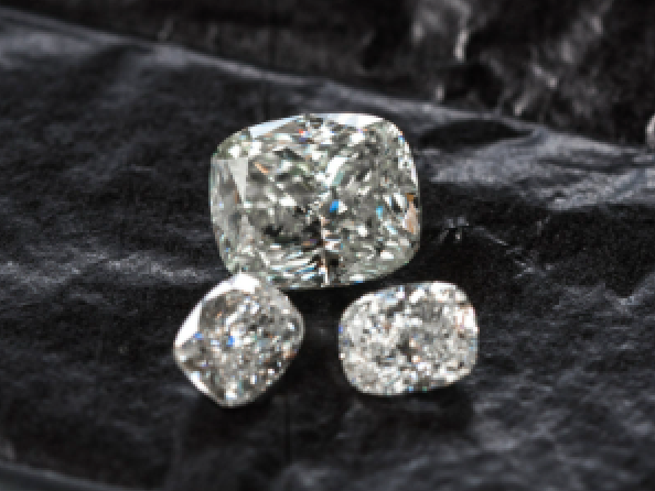 Cushion-cut natural diamonds